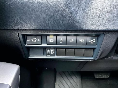 Used 2024 Toyota Tundra SR5 w/ SR5 Convenience Package AWD/4WD image 34