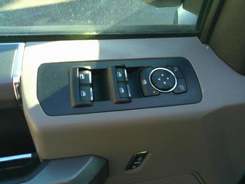 Used 2017 Ford F150 XLT w/ Equipment Group 301A Mid image 8