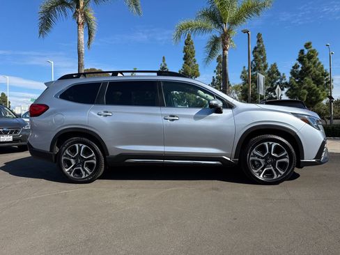 Used 2023 Subaru Ascent Limited image 5