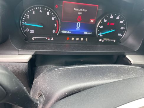 Certified 2022 Ford Explorer XLT w/ Class IV Trailer Tow Package AWD/4WD image 14