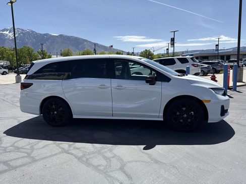 Certified 2026 Honda Odyssey Sport-L image 6