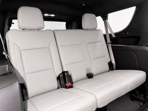 Used 2023 GMC Yukon XL SLT w/ SLT Premium Package AWD/4WD image 22