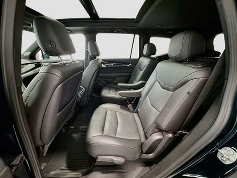 Used 2024 Cadillac XT6 Premium Luxury AWD/4WD image 22