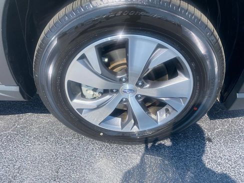 Used 2024 Subaru Ascent Premium w/ Convenience Package AWD/4WD image 25
