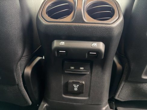 Used 2025 Jeep Wrangler Unlimited Rubicon 392 image 28