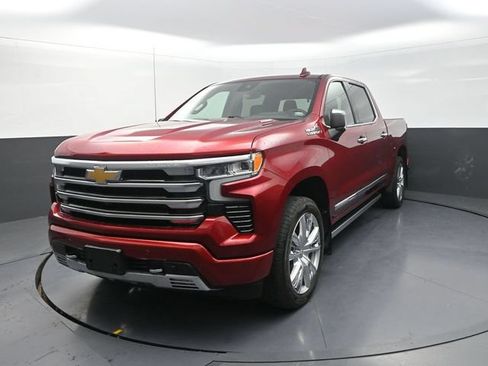 Used 2023 Chevrolet Silverado 1500 High Country w/ High Country Premium Package AWD/4WD image 6