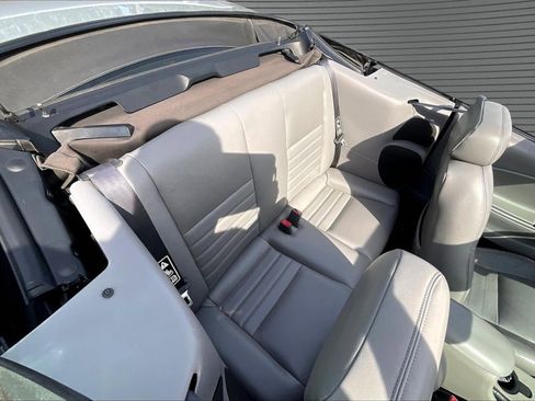 Used 2001 Ford Mustang GT Premium RWD image 25