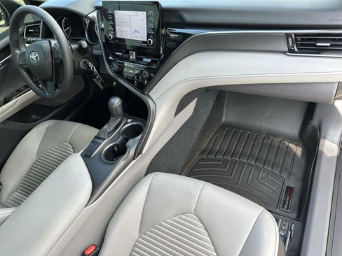 Used 2023 Toyota Camry SE image 20