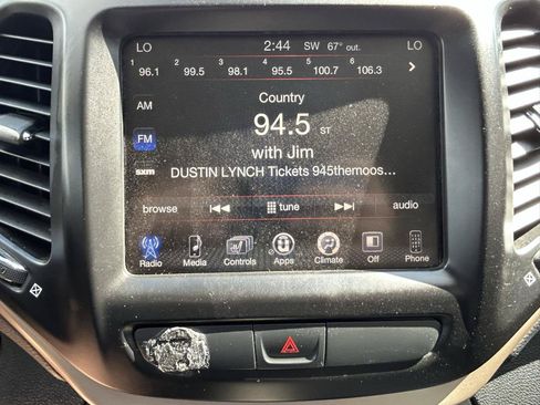 Used 2015 Jeep Cherokee Limited AWD/4WD image 22
