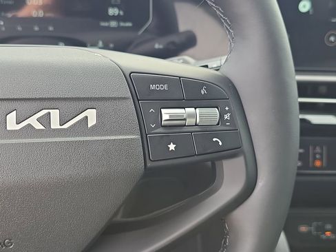 New 2026 Kia Sportage SX FWD image 36
