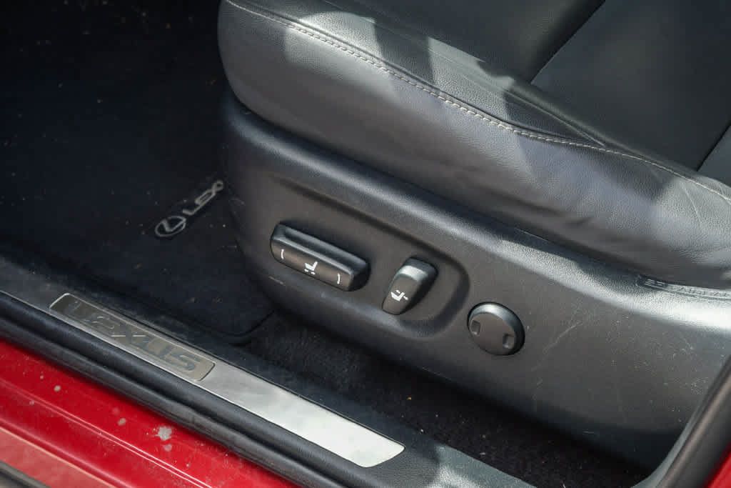 Used 2019 Lexus NX 300 FWD image 29