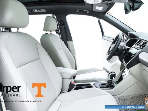 Used 2022 Volkswagen Tiguan SE R-Line image 35