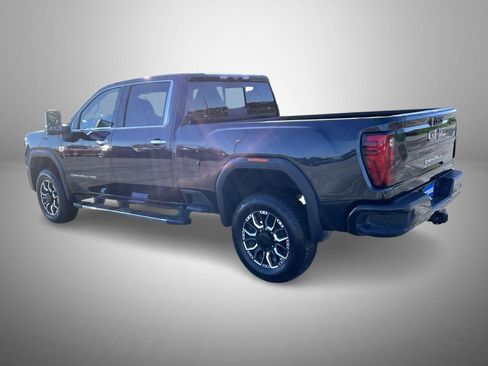 Used 2024 GMC Sierra 3500 Denali w/ Technology Package image 7