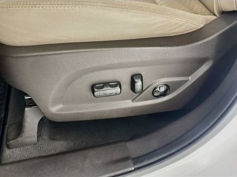 Used 2018 Hyundai Santa Fe Sport w/ 2.4L Value Package 02 AWD/4WD image 21