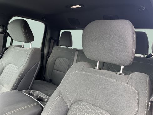 Used 2025 RAM 1500 Big Horn AWD/4WD image 11