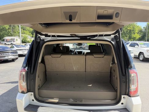 Used 2016 GMC Yukon SLT w/ Open Road Package RWD image 13