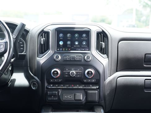 Used 2020 GMC Sierra 2500 Denali w/ Denali Ultimate Package AWD/4WD image 25