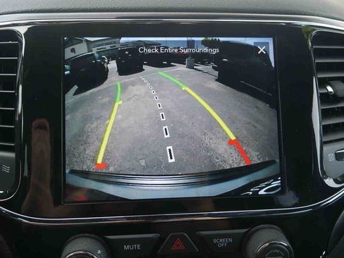 Used 2022 Jeep Grand Cherokee Altitude AWD/4WD image 35