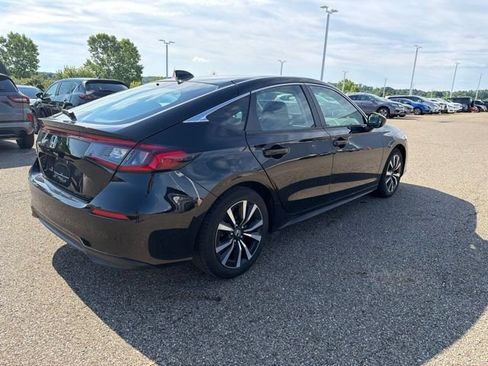 Used 2024 Honda Civic EX-L image 3