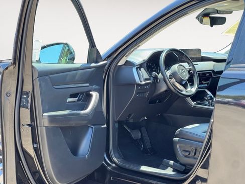 Used 2025 MAZDA CX-90 3.3 Turbo w/ Select Package AWD/4WD image 9