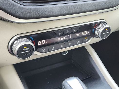 Used 2019 Nissan Altima 2.5 SV image 23