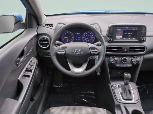 Certified 2021 Hyundai Kona SE FWD image 12