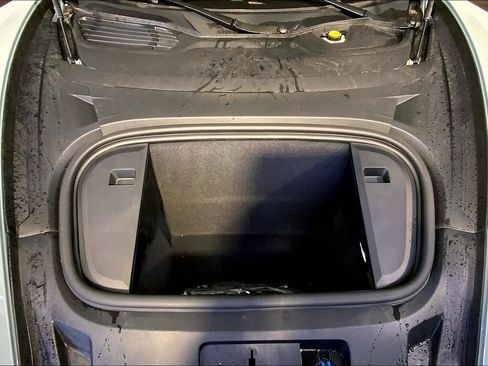 New 2025 Porsche Taycan 4 Cross Turismo image 21