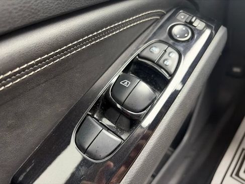 Used 2023 Nissan Altima 2.5 SL FWD image 21