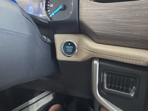Used 2024 Ford Expedition Limited AWD/4WD image 25