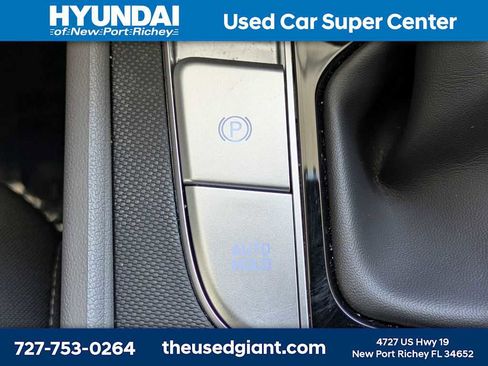 Certified 2025 Hyundai Elantra SEL FWD image 26