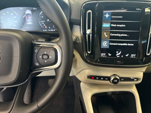 Used 2021 Volvo XC40 T5 Inscription AWD/4WD image 22