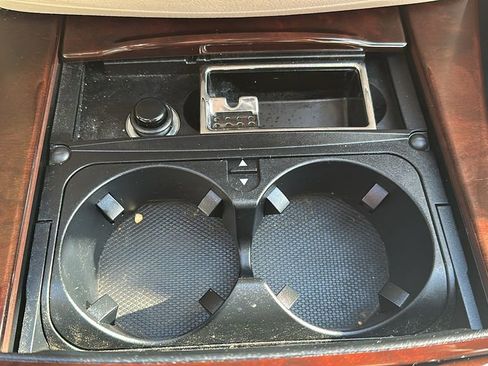 Used 2011 Mercedes-Benz S 550 image 28