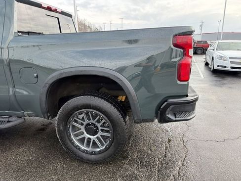 Used 2025 Chevrolet Silverado 1500 ZR2 w/ Technology Package image 6