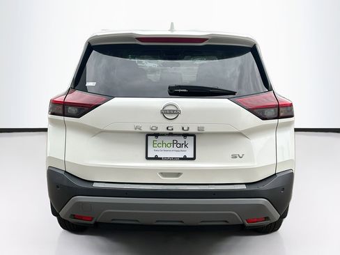 Used 2023 Nissan Rogue SV image 7