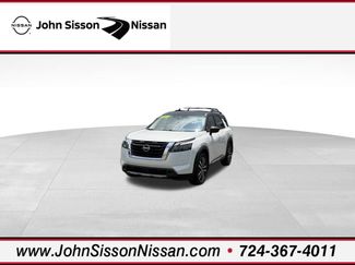 Used 2025 Nissan Pathfinder Platinum AWD/4WD 360° Tour