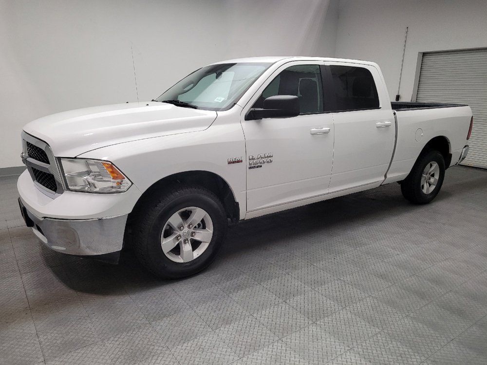 Used 2020 RAM 1500 Classic SLT AWD/4WD image 2