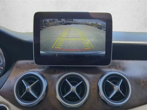 Used 2019 Mercedes-Benz GLA 250 image 15