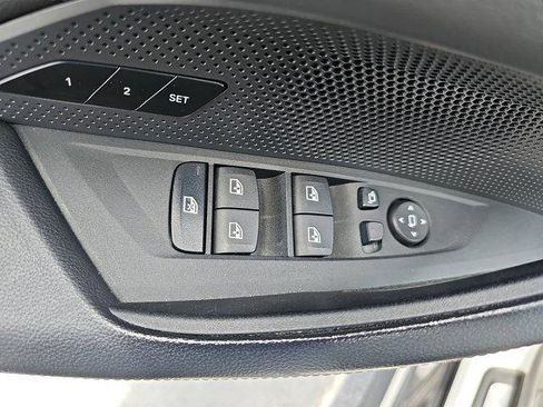 Certified 2022 BMW i4 eDrive40 w/ M Sport Package image 28