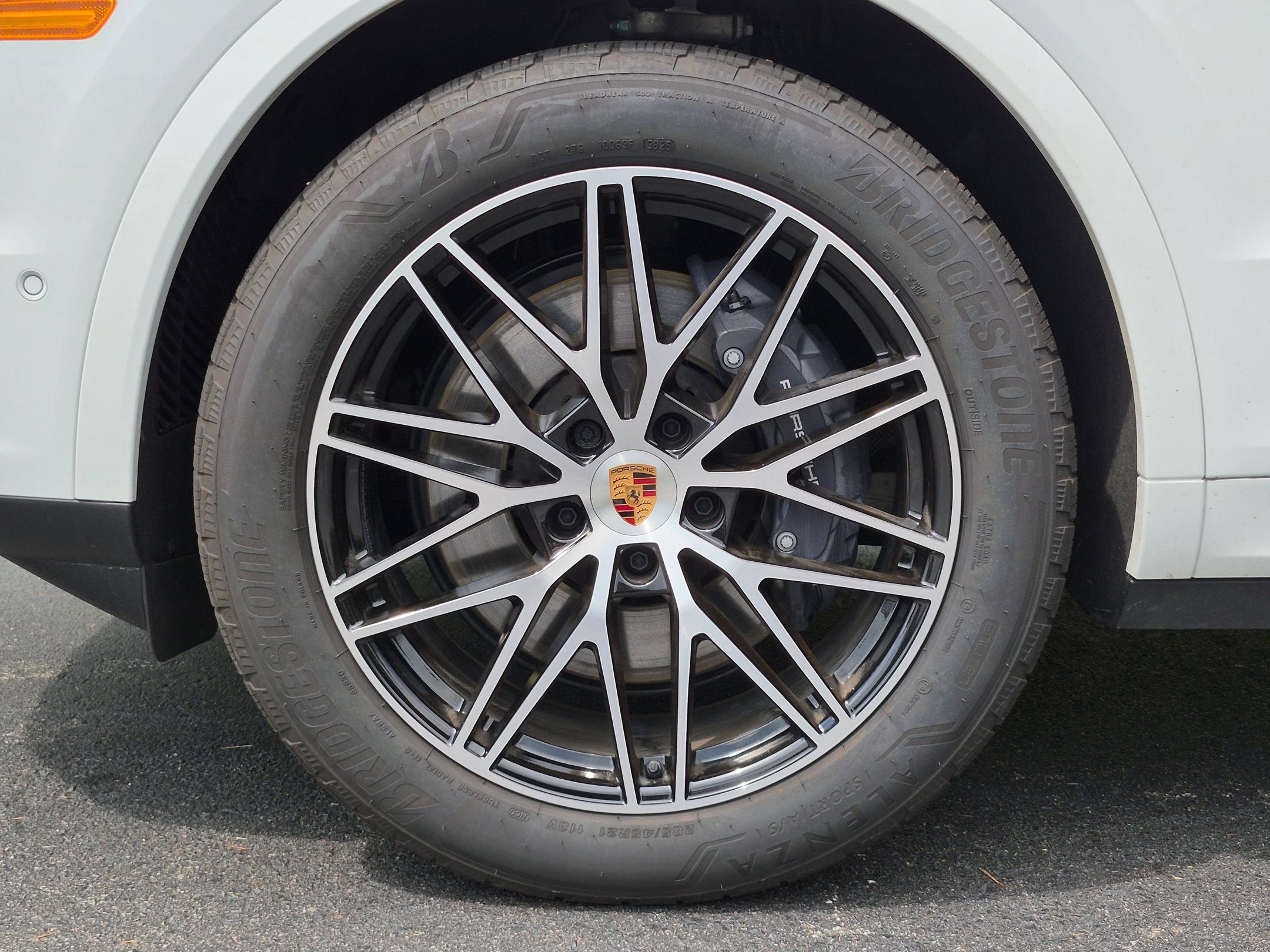 Certified 2026 Porsche Cayenne AWD/4WD image 37
