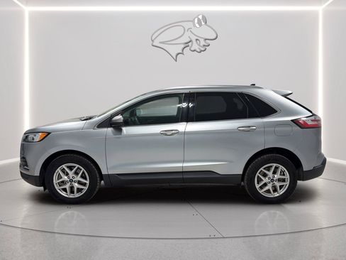 Used 2022 Ford Edge SEL AWD/4WD image 2