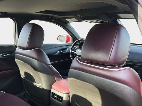 Used 2022 Cadillac CT4 V w/ Technology Package image 31