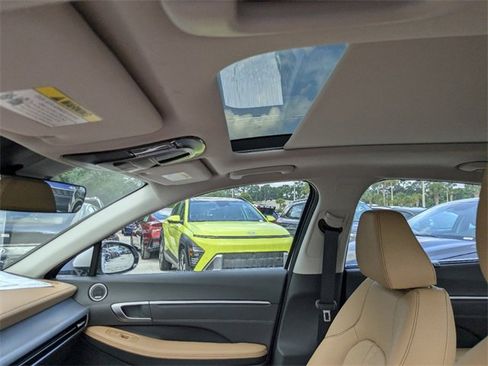 New 2024 Hyundai Sonata Limited image 19
