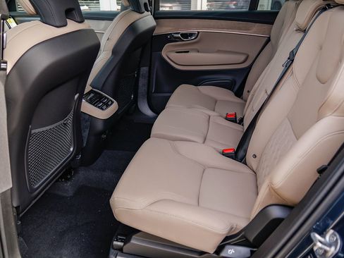 New 2026 Volvo XC90 B6 Plus w/ Protection Package Premier image 18