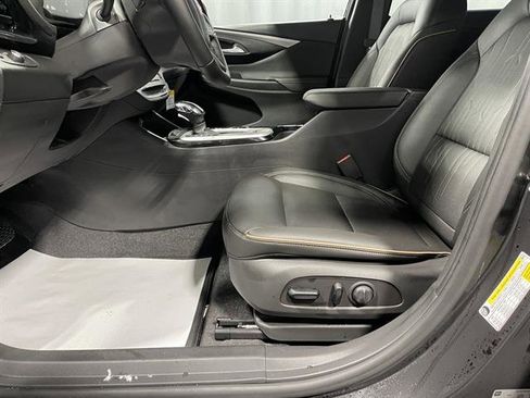 New 2025 Buick Envista Avenir image 11