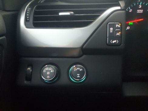 Used 2017 Chevrolet Tahoe LT image 25