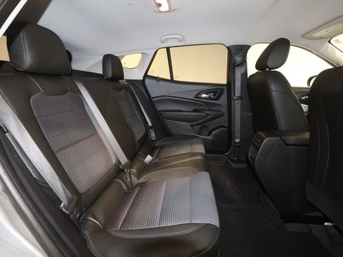 Used 2025 Chevrolet Trax LT FWD image 26