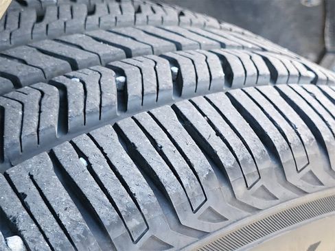 Used 2023 Jeep Grand Cherokee Summit image 11