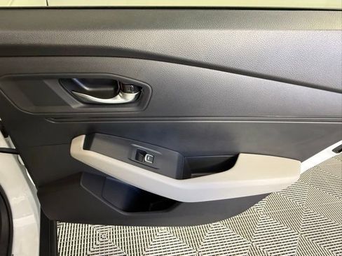 Used 2025 Honda Accord SE image 39