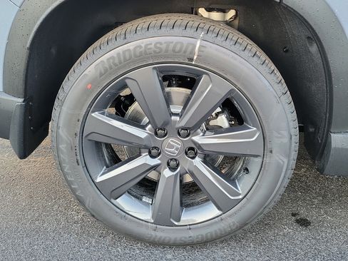New 2026 Honda Pilot Sport image 7