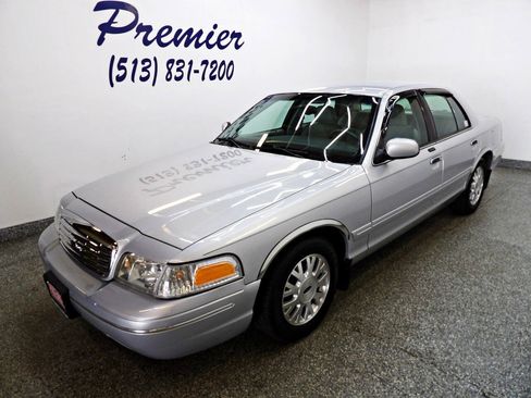 Used 2003 Ford Crown Victoria LX RWD image 1